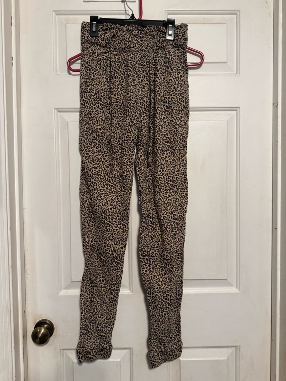 Hollister Leopard-Print High-Waist Leggings - Beige & Black   4/26/26